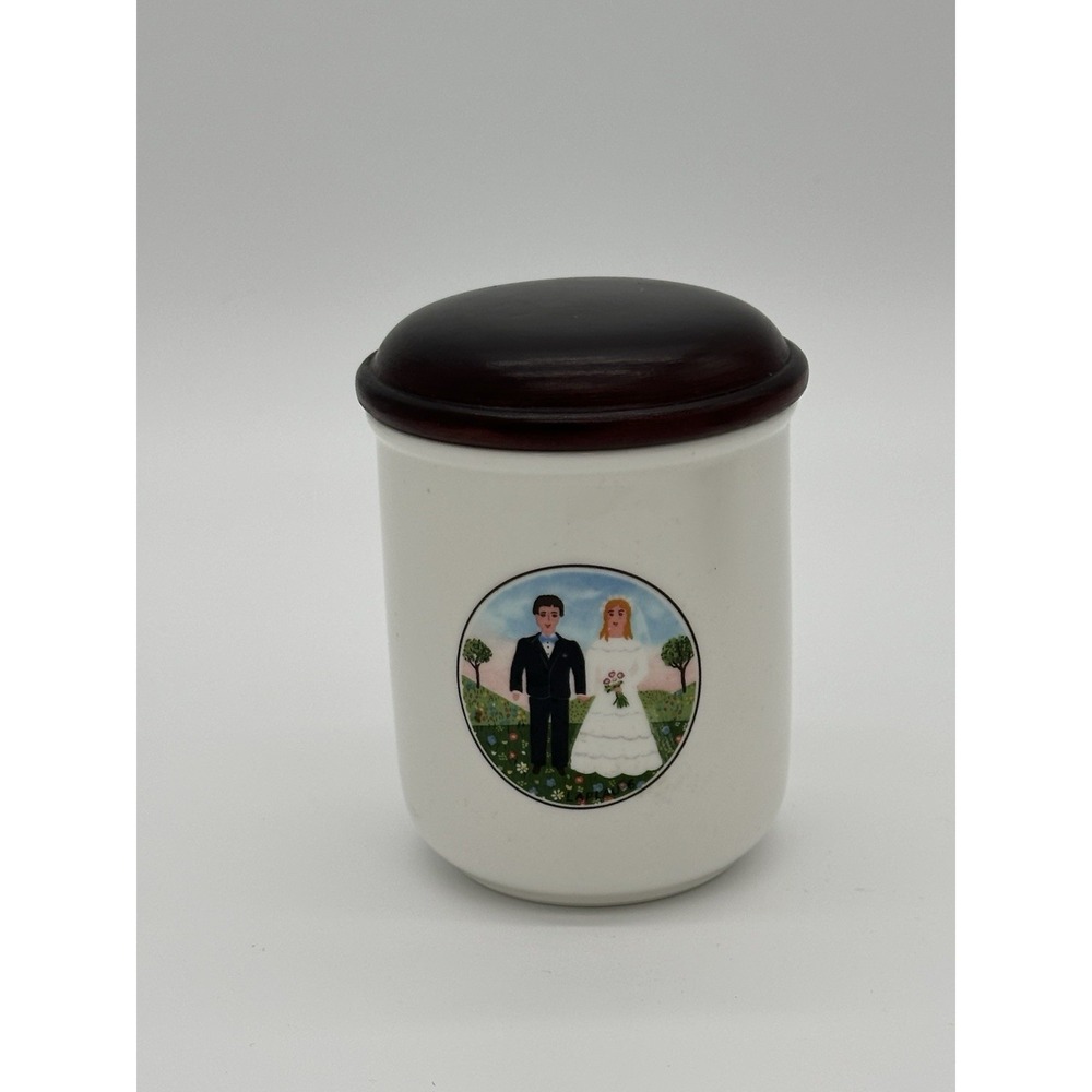 Villeroy and Boch Naif Wedding 3.5 Inch Height Storage Jar with Lid